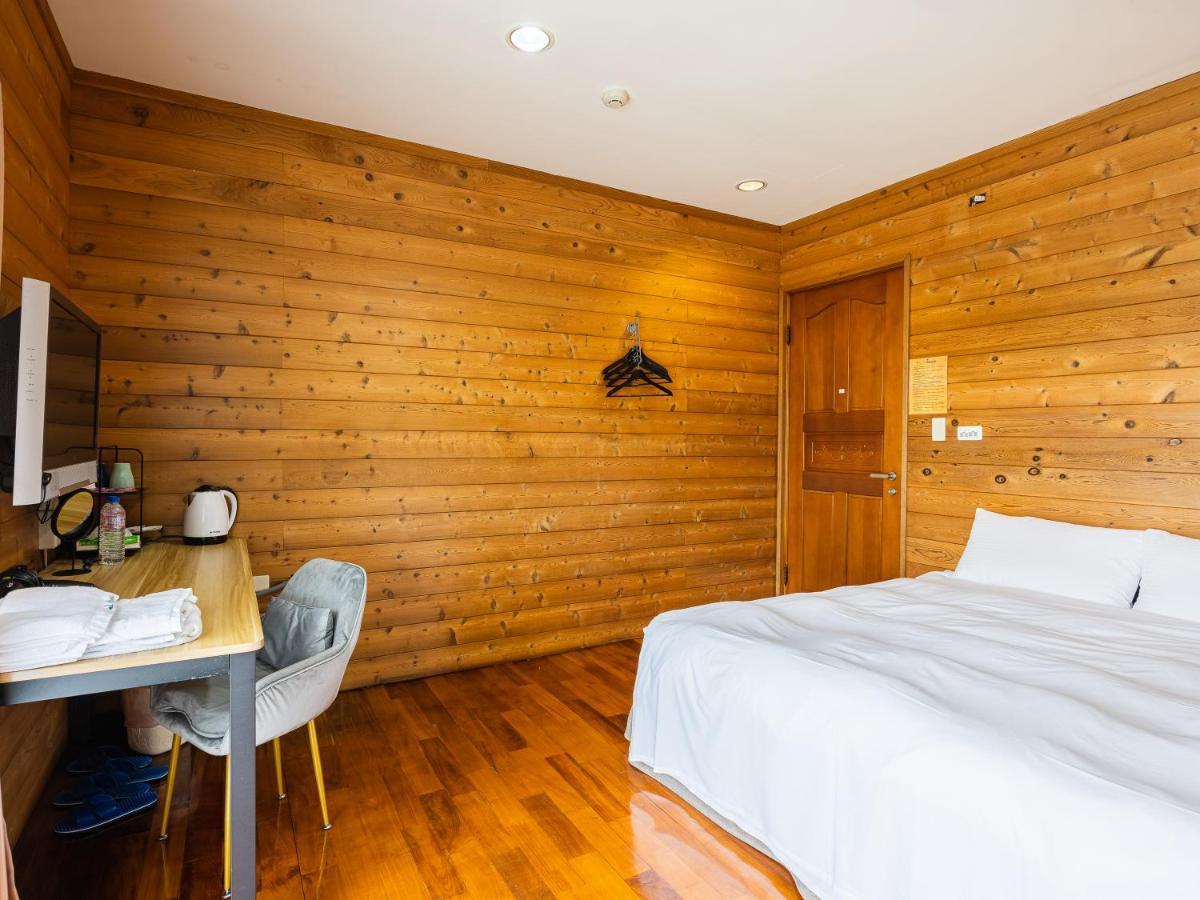 Bishui Shanju Lakeside B&B Yuchi Zewnętrze zdjęcie